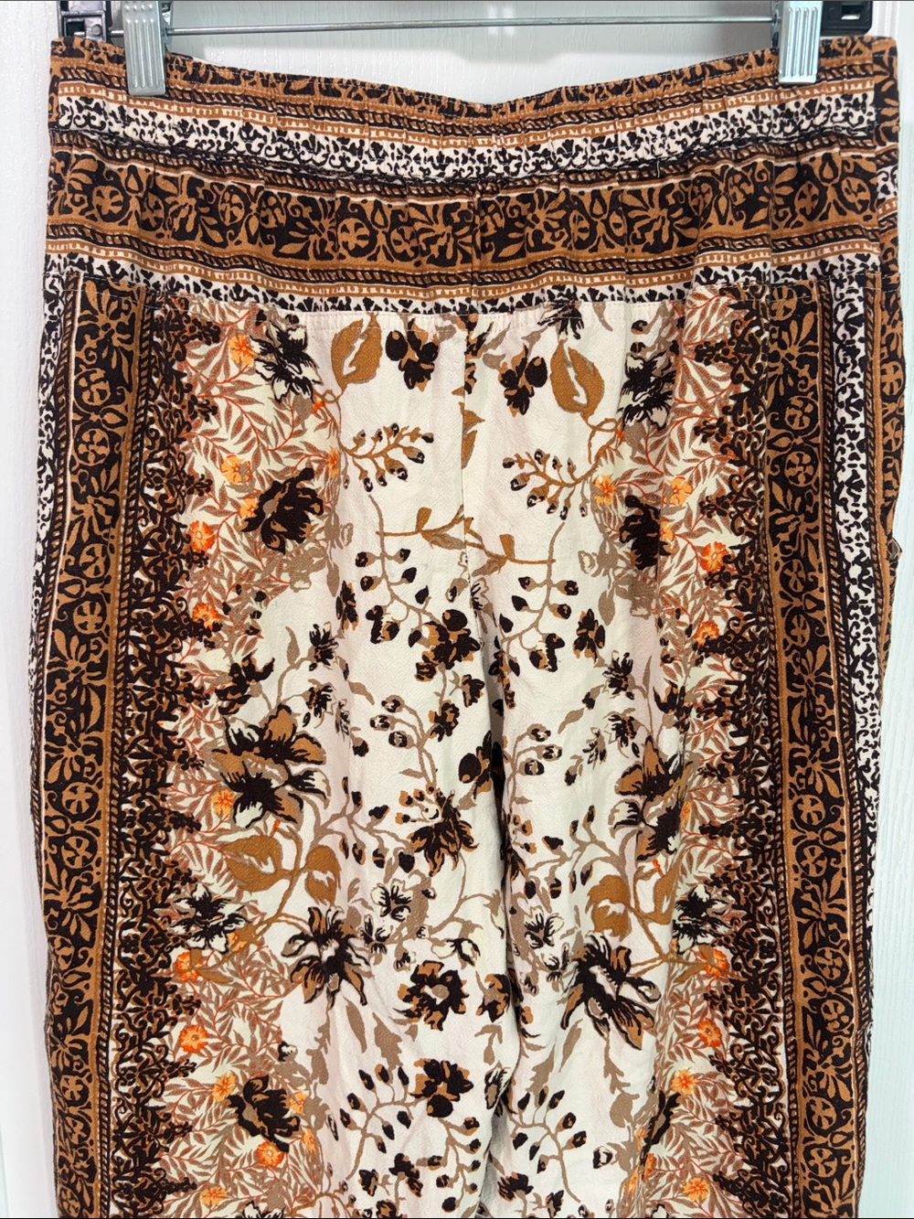 Anthropologie Bohemian Moroccan Floral Print Joggers - Picture 10 of 14